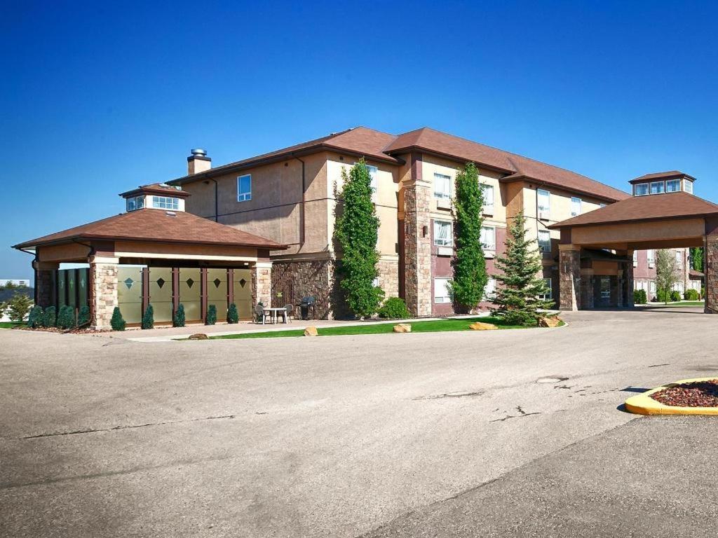 Best Western Diamond Inn Three Hills Exterior photo