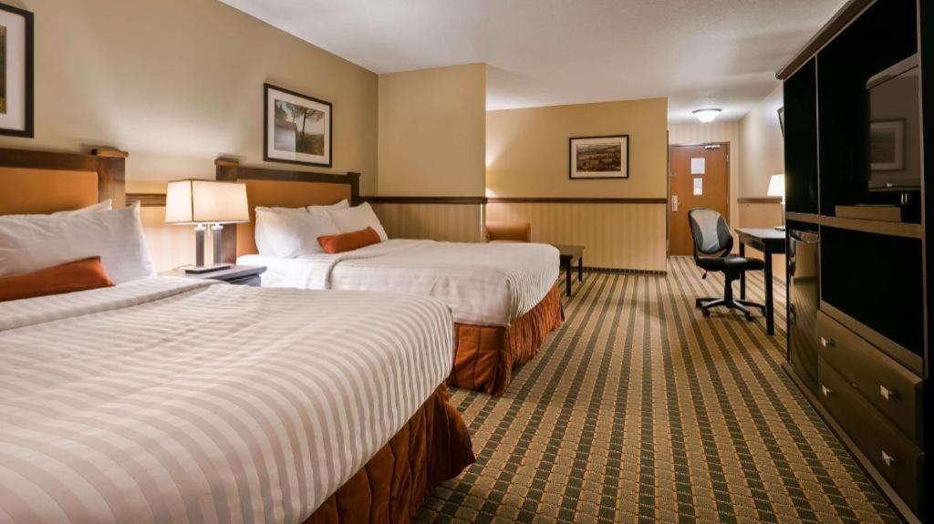 Best Western Diamond Inn Three Hills Exterior photo