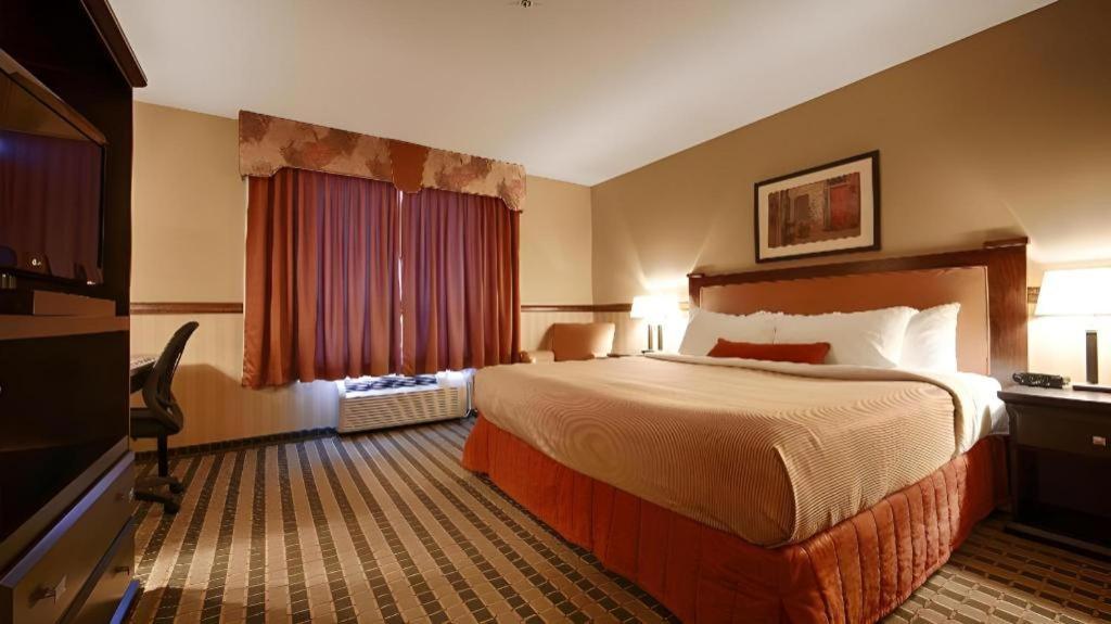 Best Western Diamond Inn Three Hills Exterior photo
